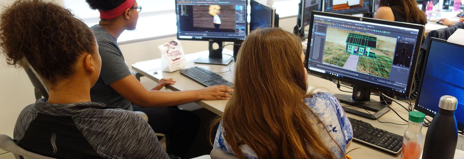 Participants of the 2019 summer mentoring program working in the computer lab